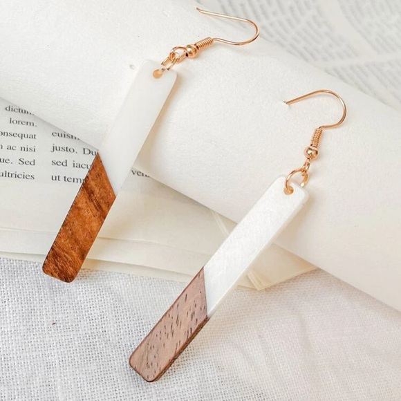 Boutique Jewelry - Customer Gift